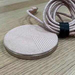 Native Union Blush Wireless Charger with Braided Cable